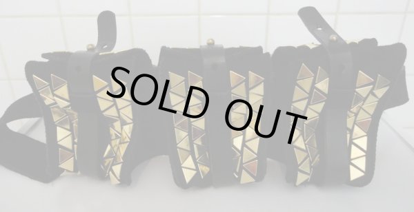 画像2: 【USED】Shinya yamaguchi×MAKOTO(シンヤ ヤマグチ×真) ゴールドスタッズ装飾ウエストバッグ (2)