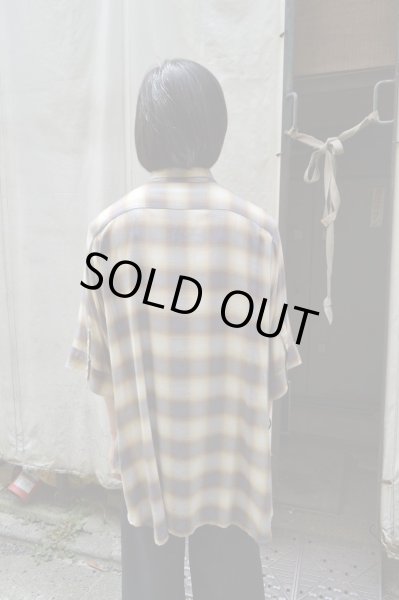 画像2: 【USED】POURTON DE MOI(ポワトワデモア)チェック柄半袖ワイドシャツ (2)