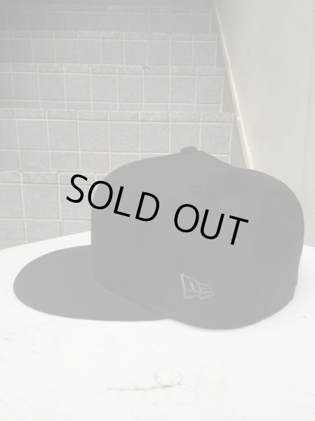 画像3: 【Yohji Yamamoto POUR HOMME×NEW ERA ヨウジヤマモト プールオム×ニューエラ】ロゴ刺繍キャップ (3)