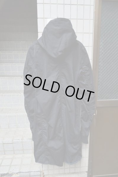 画像2: 【ANREALAGE アンリアレイジ】ワイヤー入りデザインフードコート (2)