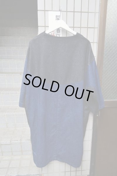 画像2: 【rotates&rotates】濃紺×黒切替デザインプルオーバーデニムトップス (2)