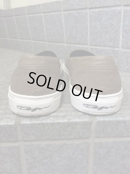 画像4: 【TELFAR テルファー】ベージュレザースリッポンシューズ (4)