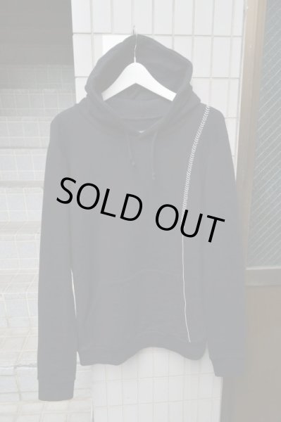 画像2: 【DRESSEDUNDRESSED ドレスドアンドレスド】WHITE STITCH EMBROIDERY HOODIE (2)