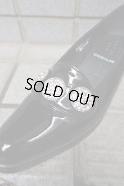 画像2: 【UNBILICALアンビリカル】ビジュー装飾エナメルパンプス (2)