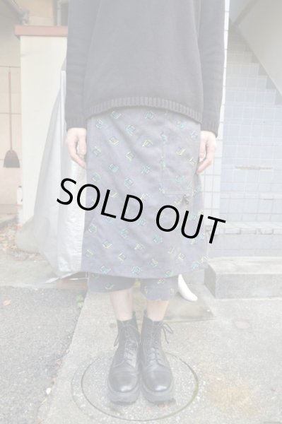 画像7: 【JUVENILE HALL ROLLCALL ジュベナイル ホール ロールコール】PC柄刺繍ウール地エプロンパンツ (7)