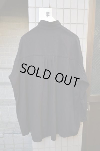 画像2: 【ka na ta カナタ】スタンドカラーコットン×リネンシャツ (2)