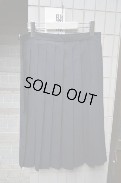 画像3: 【Dulcamara ドゥルカマラ】ダークネイビーギャバ地プリーツスカート (3)