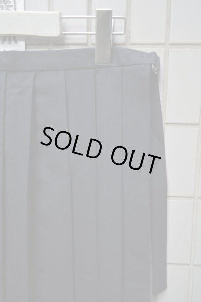 画像2: 【Dulcamara ドゥルカマラ】ダークネイビーギャバ地プリーツスカート (2)