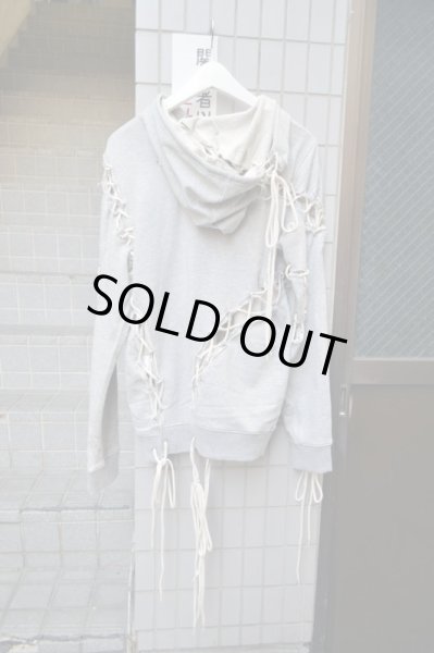 画像2: 【NOZOMI ISHIGURO ノゾミイシグロ】ブロークンデザインスウェットパーカー (2)