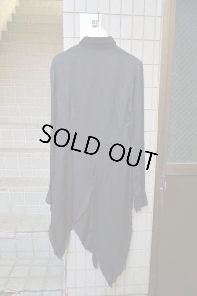 画像2: 【DIRK BIKKEMBERGS ダークビッケンバーグ】黒デザインレーヨンシャツ (2)