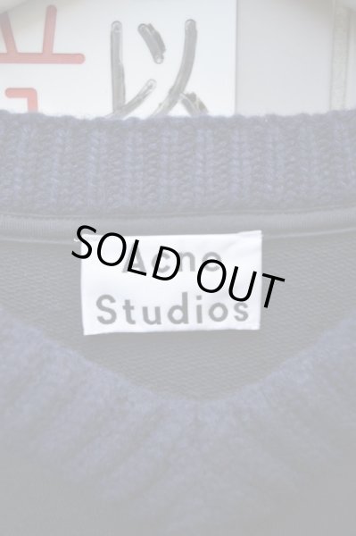 画像6: 【Acne Studios アクネ ストゥディオズ】エルボーパッチVネックスウェット (6)