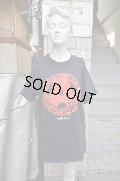 画像6: 【UNDER COVER アンダーカバー】黒×赤アナーキープリントTシャツ (6)