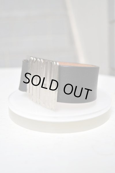 画像3: 【ANREALAGE アンリアレイジ】レイヤーバックルデザインレザーブレスレット (3)