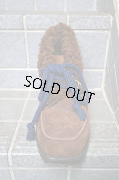 画像2: 【banal chic bizarre バナルシックビザール】ベロアレザー×ボアモカシンヒールブーツ ブラウン (2)