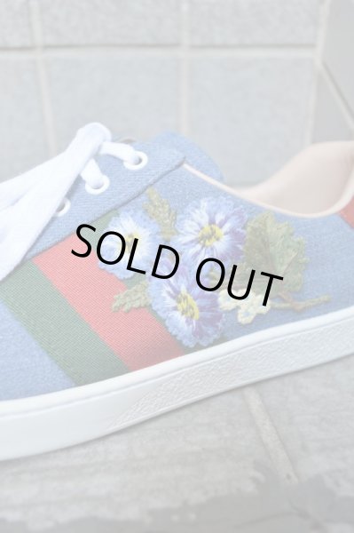 画像2: 【GUCCI グッチ】HANA 刺繍デニム地スニーカー (2)