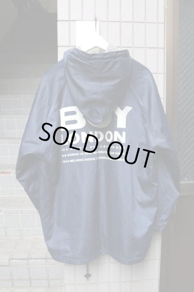 画像2: 【BOY LONDON ボーイロンドン】ロゴプリントフードブルゾン (2)