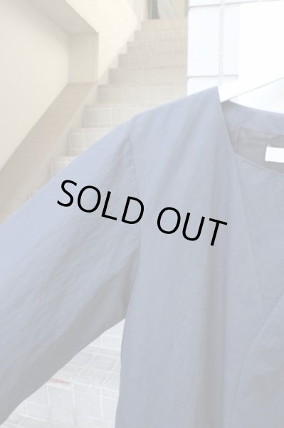 画像2: 【ETHOSENS エトセンス】カッティング切替デザインプルオーバージャケット (2)