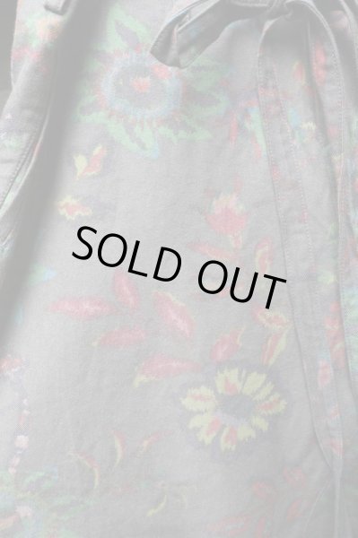 画像3: 【Y's YOHJI YAMAMOTO ワイズ ヨウジヤマモト】フラワーペイント柄クロップドワイドパンツ (3)