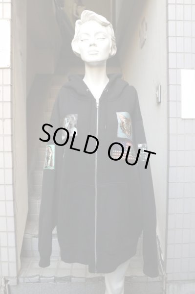 画像11: 【PSYCHO WORKS サイコワークス】グラフィックパッチ装飾スウェットビッグパーカー (11)