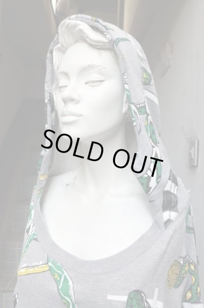 画像8: 【HIRO×さとうかよ ヒロ】スネーク総柄プルオーバースウェットパーカー グレー (8)