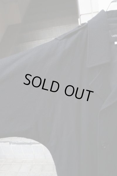 画像4: 【LAITINEN ライティネン】グラフィックバックプリントウール地トレンチコート (4)