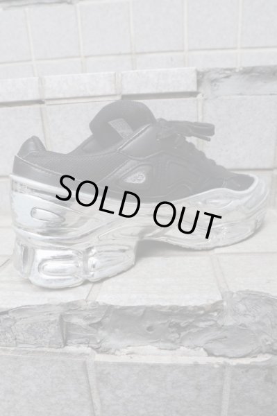 画像4: 【adidas×RAF SIMONS アディダス×ラフシモンズ】RS OZWEEGO メタリックソールダッドスニーカー (4)