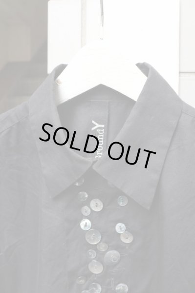 画像4: 【Ground Y グラウンドワイ】多重ボタンデザイン長袖シャツ (4)