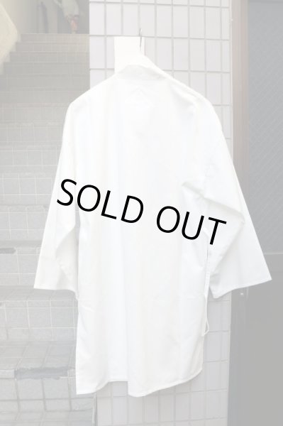 画像2: 【Ω oum オーム】ミニマル羽織りガウン (2)