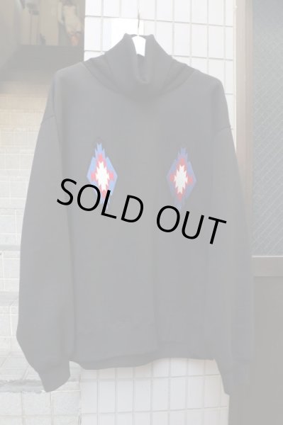 画像2: 【elephant tribal fabrics エレファントトライバルファブリックス】オルテガ刺繍パッチレイヤードビッグスウェット (2)