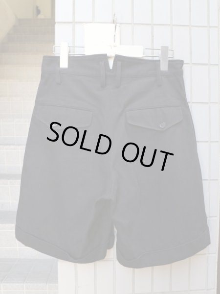 画像2: 【Yohji Yamamoto NOIR ヨウジヤマモト ノア】 タック入りショートパンツ (2)