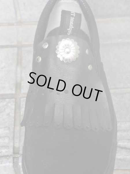 画像2: 【elephant TRIBAL fabrics エレファントトライバルファブリックス】 フリンジタッセルシャークソールスリッポン (2)