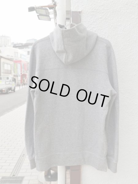 画像2: 【JOHN ELLIOTT ジョンエリオット】サイドジップ装飾プルオーバースウェットパーカー (2)