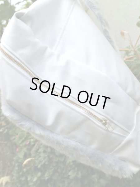 画像5: 【BALMUNG バルムング】グラフィック刺繍×エコファースクエア型バックパック (5)