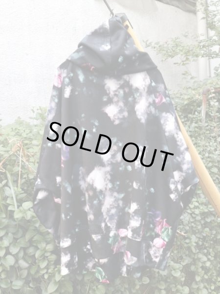 画像2: 【BALMUNG バルムング】グラフィック総柄ジャージーハイネックビッグパーカー (2)