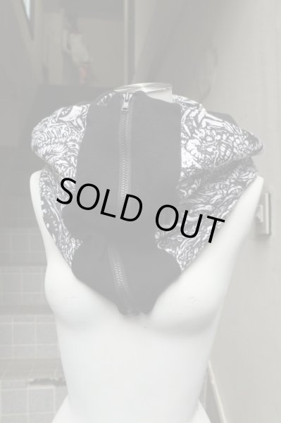 画像6: 【M:E エムイー】ジッパー付きグラフィック柄スヌード (6)