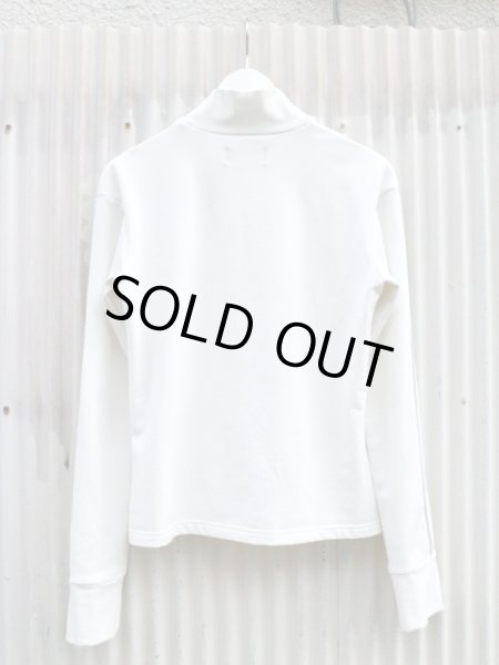 画像2: 【chloma クロマ】EMBROIDERY HIGH NECK TEE 刺繍ハイネックトップス (2)