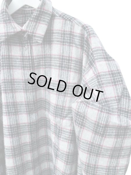 画像4: 【mikio sakabe ミキオサカベ】パワーショルダーウール地チェック柄シャツワンピース ビッグシャツ (4)