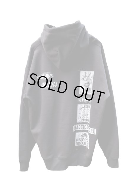 画像2: 【PSYCHOWORKS サイコワークス】グラフィックパッチプルオーバースウェットパーカー (2)